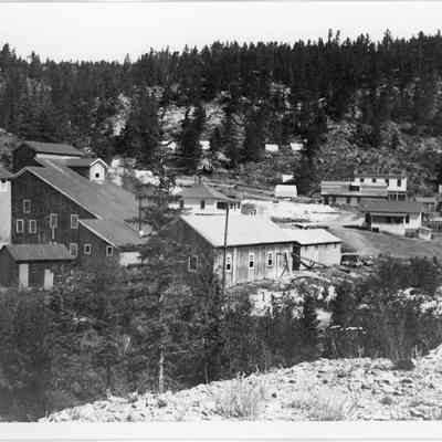 Tungsten (Stephens Camp)