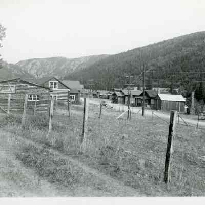 Photo 4: Kemp cabin and gift store, looking east