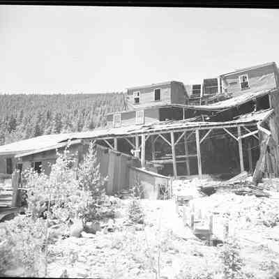 8. Perigo Mill in Gamble Gulch, 1948: 4"x5" print and 2"x3.25" negative, #246 in Kemp Collection blue binder