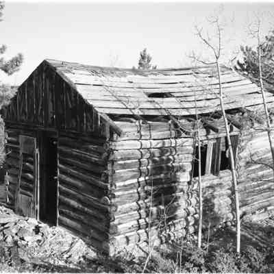 Ward, Colorado, miner's log cabin