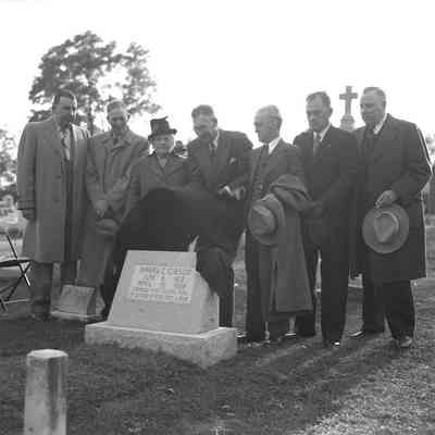 Harry C. Gibson monument dedication ceremony, 1946
