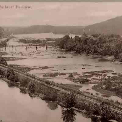 Island Park Postcard