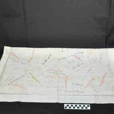 Linen signature cloth