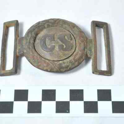 Two piece waist belt plate