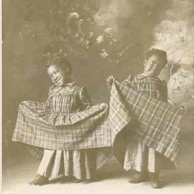 Twin African American girls Margaret and Louise, March 1900