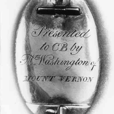 Brooch "Presented to C. B. by Mrs. Washington of Mount Vernon"