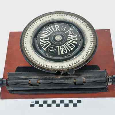 Small, mostly tin typewriter