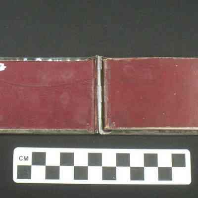 Hinged silver note pad
