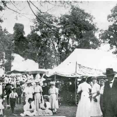 Koonce family at Morgan's Grove Fair