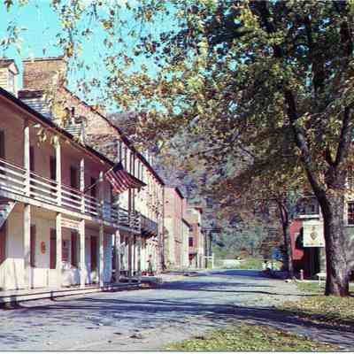 Visitor Center and Historic Shenandoah Street