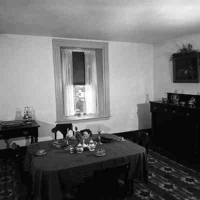 Harper House dining room