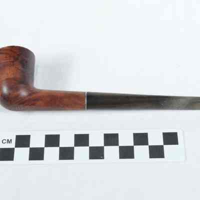 Straight stemmed briar smoking pipe