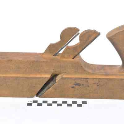 Trim plane with two adjustable blades