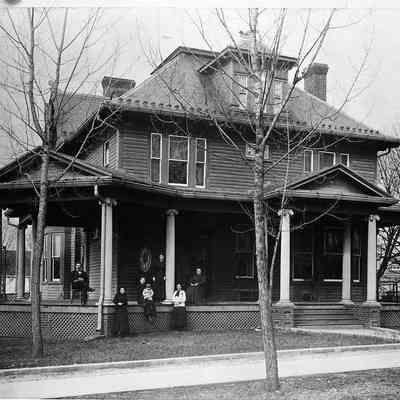 Stonesifer home, South Samuel Street