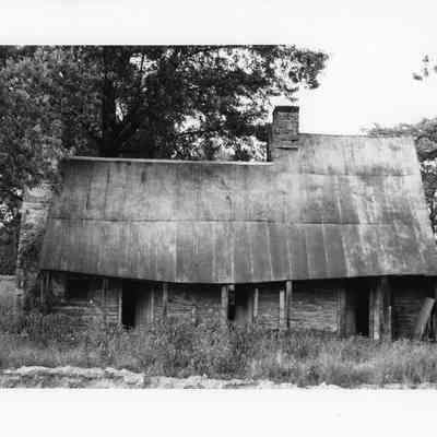 Front of Burr house before renovation