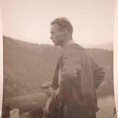 Men on Loudoun Heights during 1942 flood