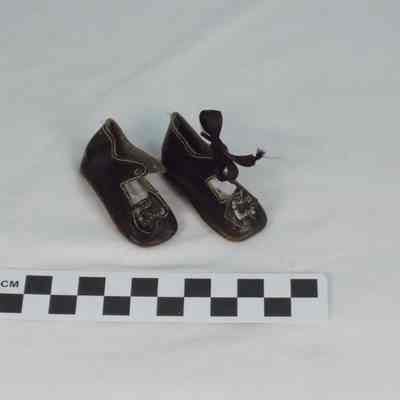 Black leather doll shoes