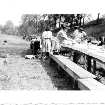 Oakland Methodist Church Sunday School picnic - 1947