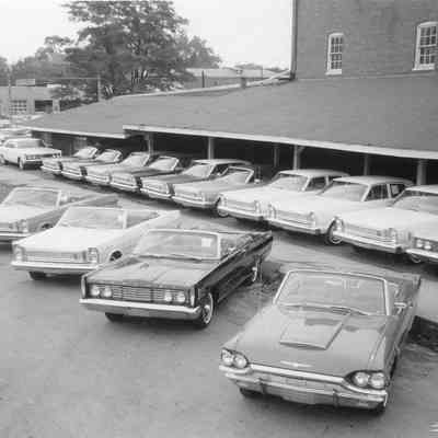 Ford dealership