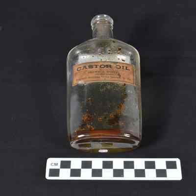 Brown & Hooff Pharmacists glass bottle