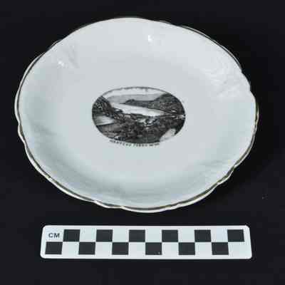 Ceramic plate