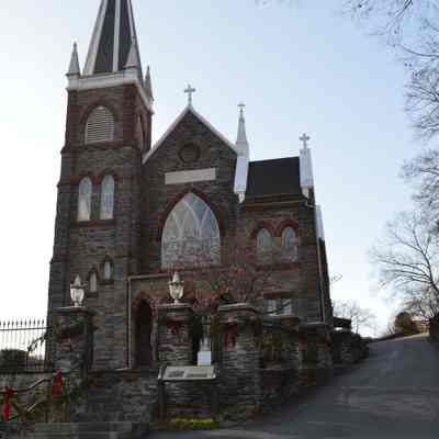 St. Peter's Roman Catholic Church, Church Street and Jefferson Rock Trail