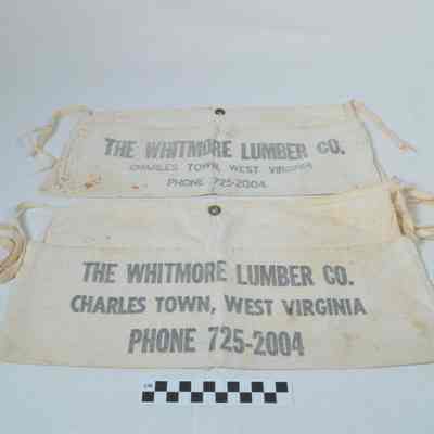 Carpenter nail aprons