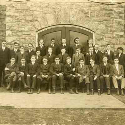 Boys High School 1913-14
