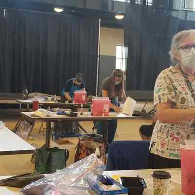 Tables prepared with COVID-19 vaccinations at Shepherd University