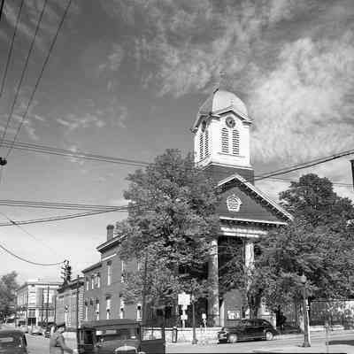 Jefferson County Courthouse repainted 1948