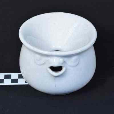 German graniteware lady's spittoon