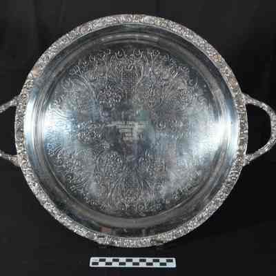 Shenandoah Downs serving plate