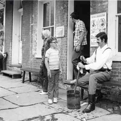 Recruiting office on Shenandoah Street