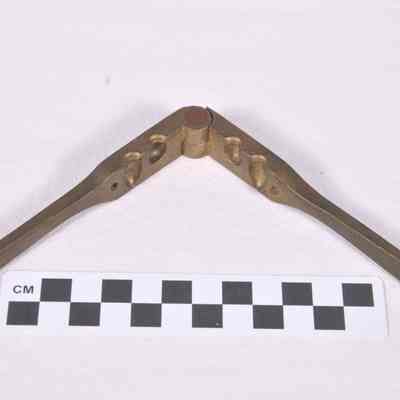 Brass bullet mold with two cavities