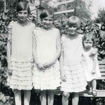 Hilda, Louise, Jean, and Doris Marshall