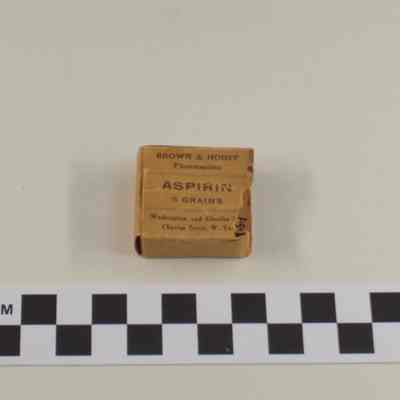 Brown & Hooff pharmacists box