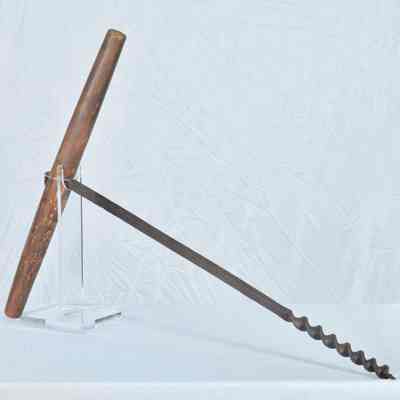 Hand drill