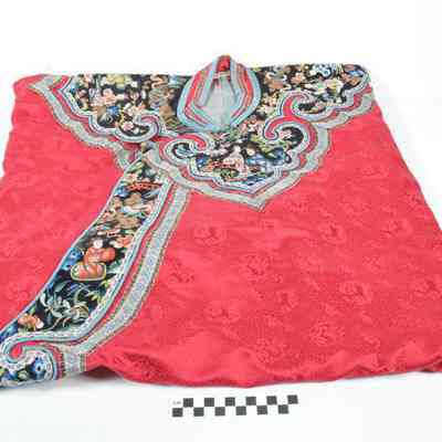 Chinese wedding coat of red brocade