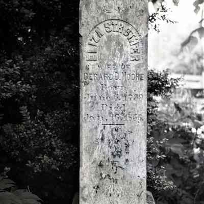 Eliza Strother Moore headstone
