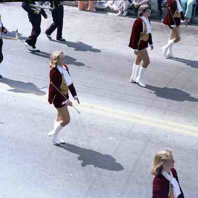 Centennial parade celebrating July 4, 1976