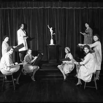 St. Hilda's Hall Art Club