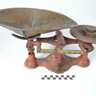 Store scale for weighing sugar, flour, etc.