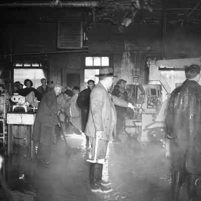 Charlie Reininger at Select Baking Co. fire: Origformat: Other