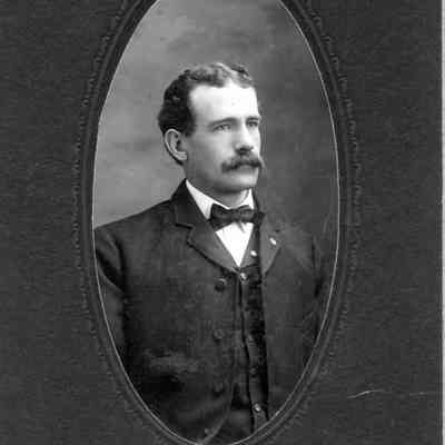 Scott Bailey