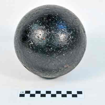 Solid-shot cannon ball