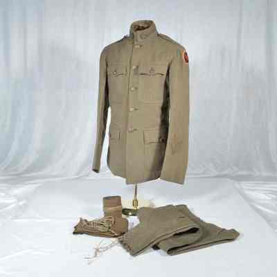 Wool World War I tunic, pants and spiral puttees