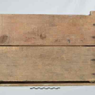 Wooden apple box from Hawthorne Orchard