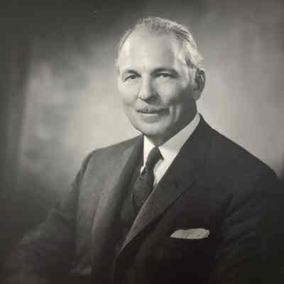 Frank Buckles in civilian suit