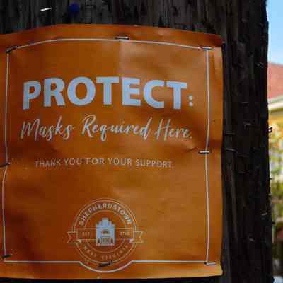 Masks sign, German St., Shepherdstown