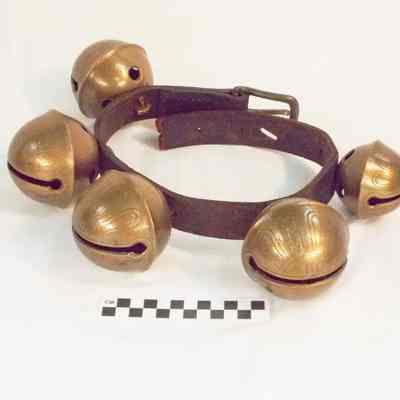 Brass sleigh bells